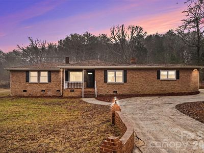 Property at 1994 Greenleaf Rd, Clover, SC
