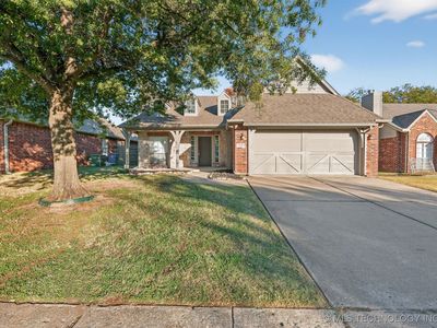 1429 N Yellowood Ave