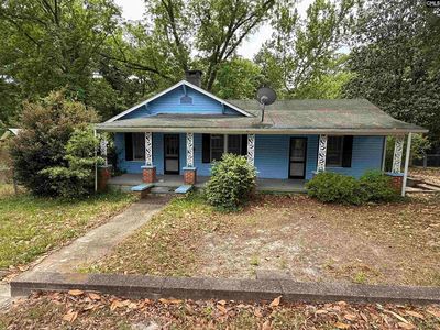 119 School Dr