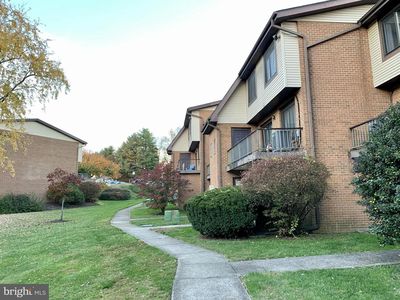 4860 W Brigantine Ct