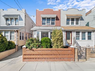 266 E 37th St #PENTHOUSE