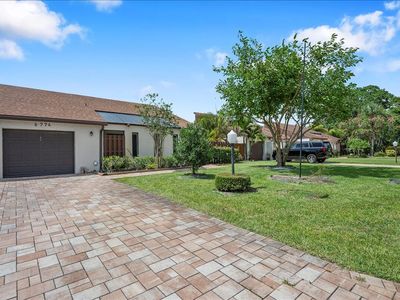6774 Wheaton Lane