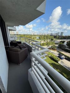 3300 NE 192nd St APT 808