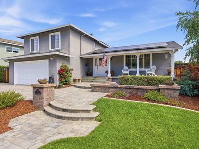 807 Colleen Dr