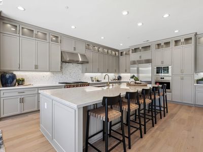 2690 Bay View Dr