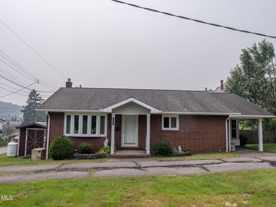 1003 Moose Ave