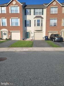 5 Carrick Ln