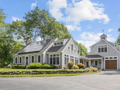 32 College Pond Rd