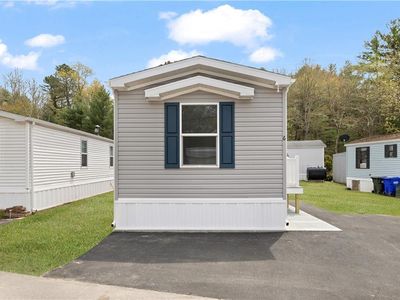 6 Foxtrot Dr