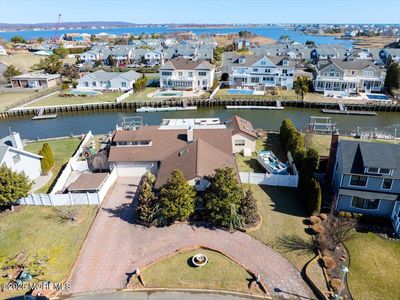 18 Gull Point Road