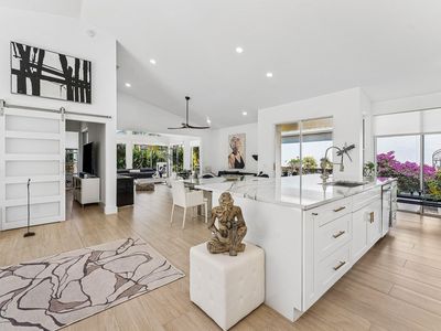 13853 Palm Grove Place