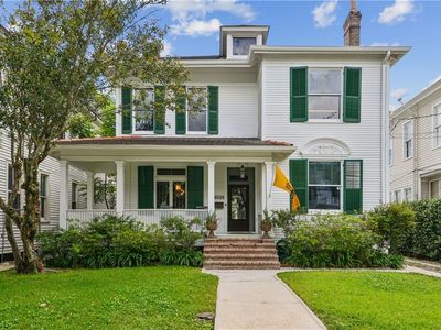 6024 Prytania St