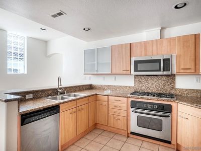 4057 1st Ave Unit 109