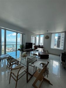 500 Brickell Ave APT 4102