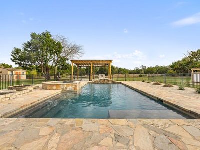 911 Oak Meadow Dr