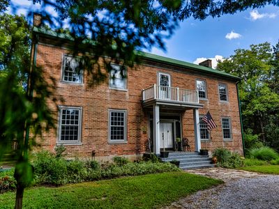 16 Navy Dr