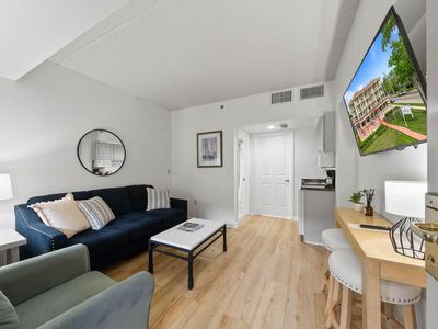 335 Wrigley DRIVE #411