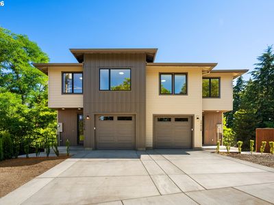2902 E McLoughlin Blvd #2