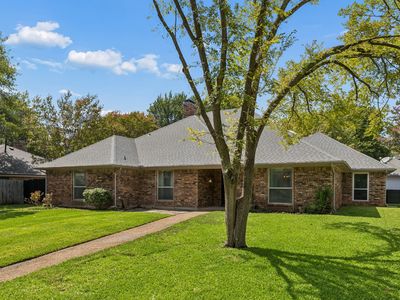6611 Elvedon Dr