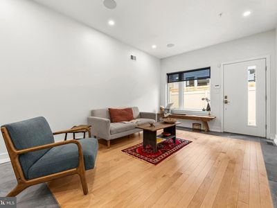 2308 E Dakota St