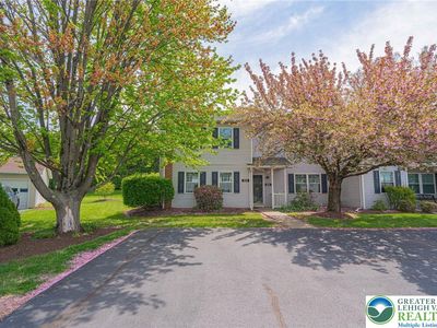 810 Briarwood Dr #A