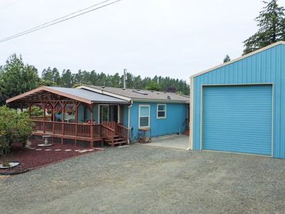 600 Tiara St