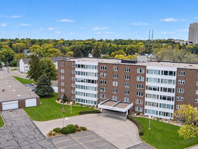 1111 N 1st St APT 4G