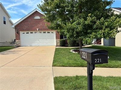 221 Stone Run Blvd