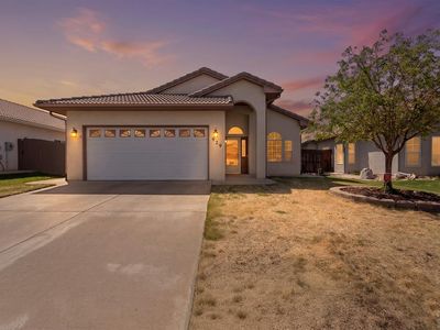 929 Maplecrest Dr