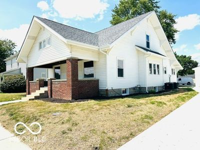710 W Main St