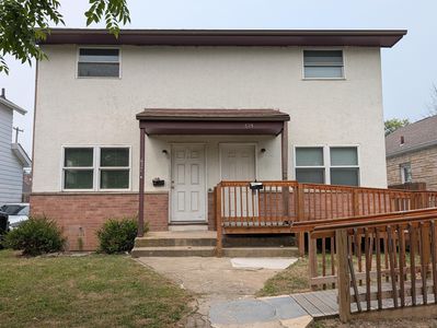 625-627 Wrexham Ave