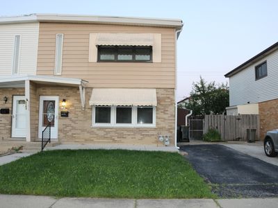 9259 Hamlin Ave
