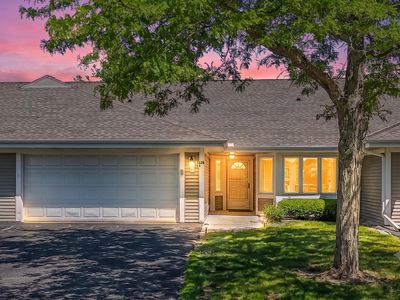 11014 N Mequon Square Dr