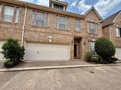 2806 Briarhurst Park