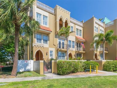 114 E Davis Blvd Unit 13