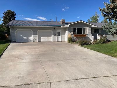 815 N Bergeson Dr