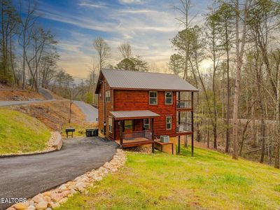 1614 Lake Dr