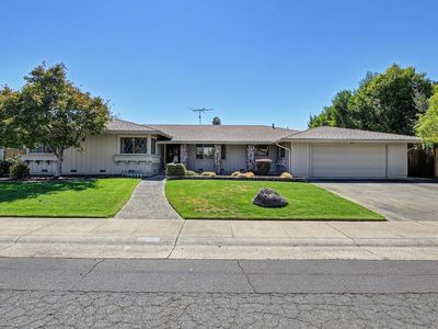 975 Sand Bar Cir