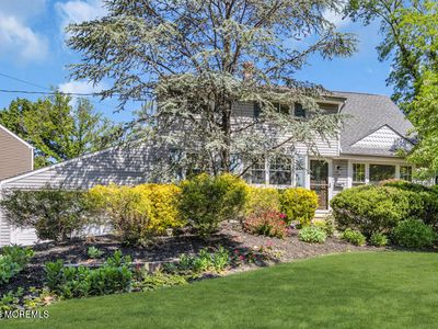 Property at 10 Collinson Drive, New Monmouth, NJ