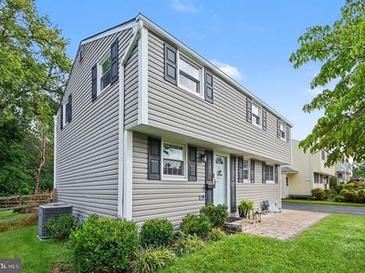 122 Crossfield Rd