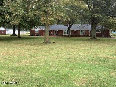 1015 Lake Dr