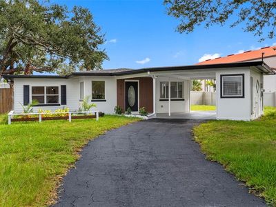 2413 Baywood Dr E