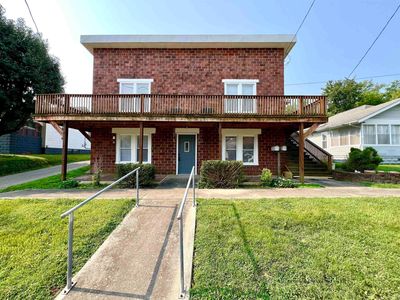 218 W Vine St