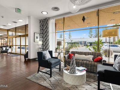 4750 N CENTRAL Avenue #2B