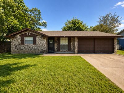 321 NW Wintercrest Rd