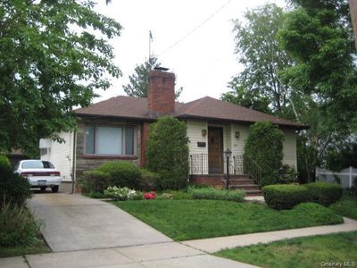 505 Leonard Boulevard