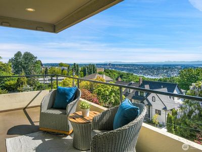 1605 5th Avenue N #402