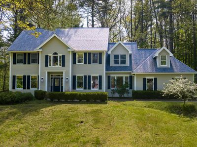 9 Rolling Brook Drive