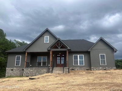 351 Meadow Rd W