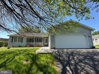 Property at 120 Chancellor Dr, Chambersburg, PA